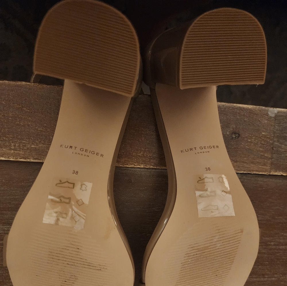 Hells - Picture 2 of 4